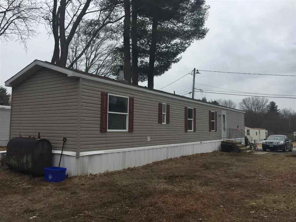 38 Crystal Springs Way Somersworth NH 03878