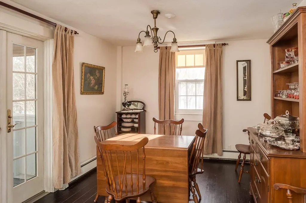 109 Langs Lane Newmarket NH 03857