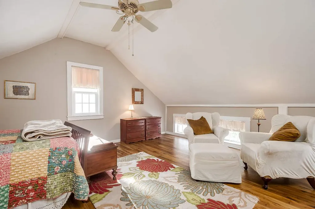 109 Langs Lane Newmarket NH 03857
