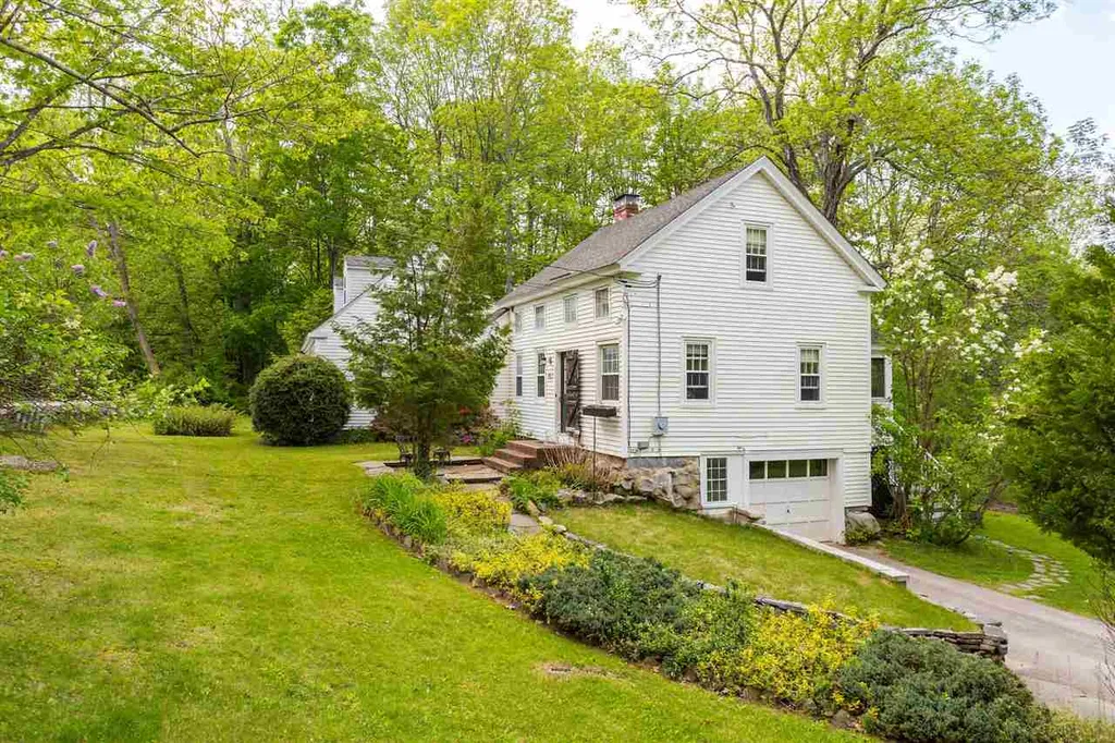 109 Langs Lane Newmarket NH 03857