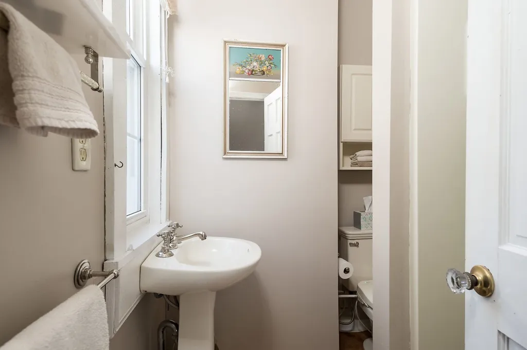 109 Langs Lane Newmarket NH 03857