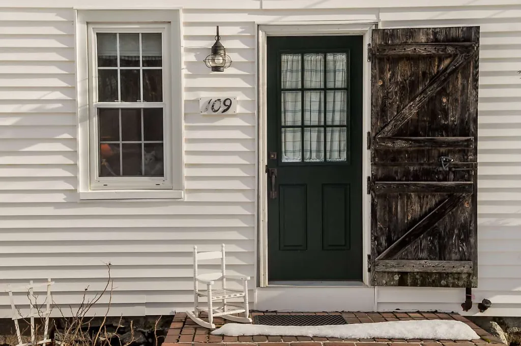 109 Langs Lane Newmarket NH 03857