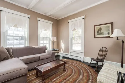 109 Langs Lane Newmarket NH 03857