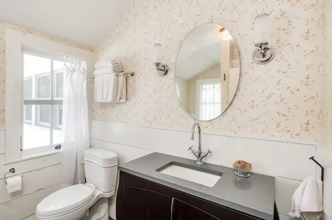 109 Langs Lane Newmarket NH 03857