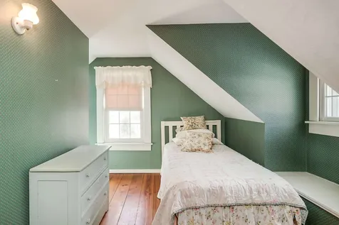 109 Langs Lane Newmarket NH 03857