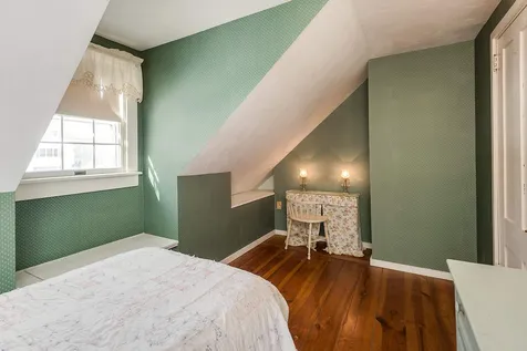 109 Langs Lane Newmarket NH 03857