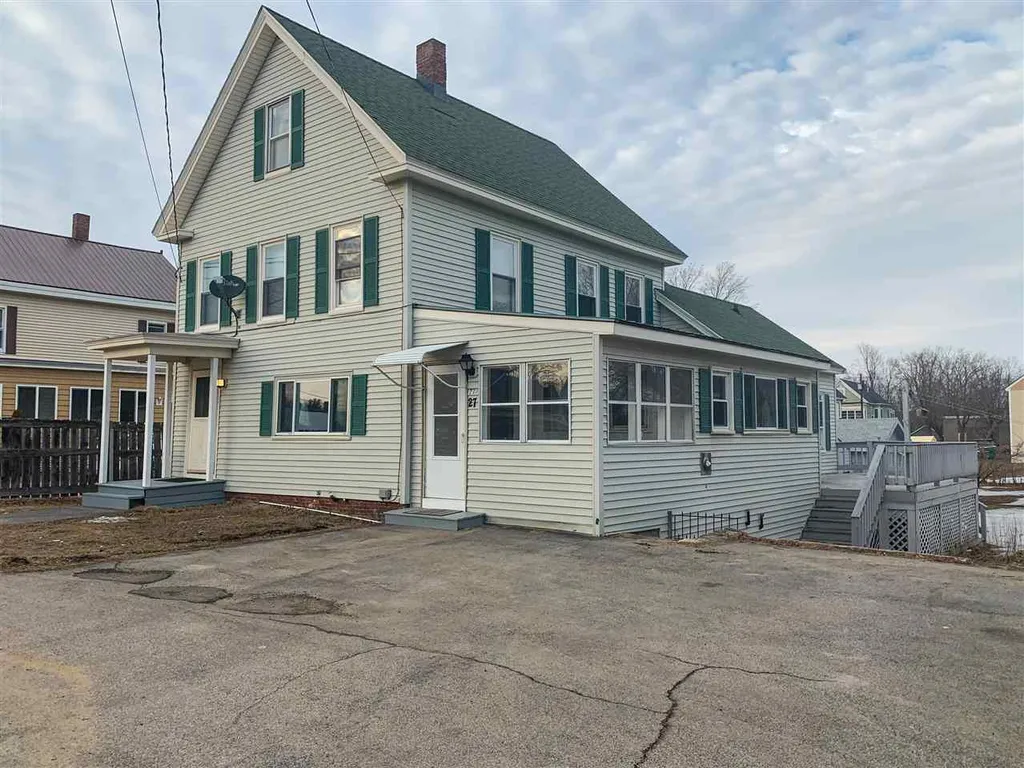27 Bay Street Laconia NH 03246