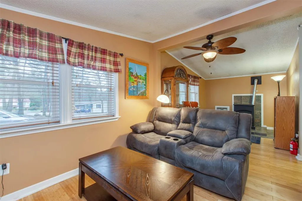 5 Neil Drive Allenstown NH 03275