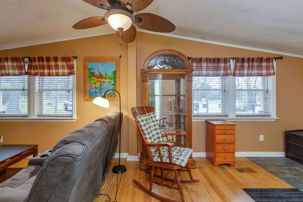 5 Neil Drive Allenstown NH 03275