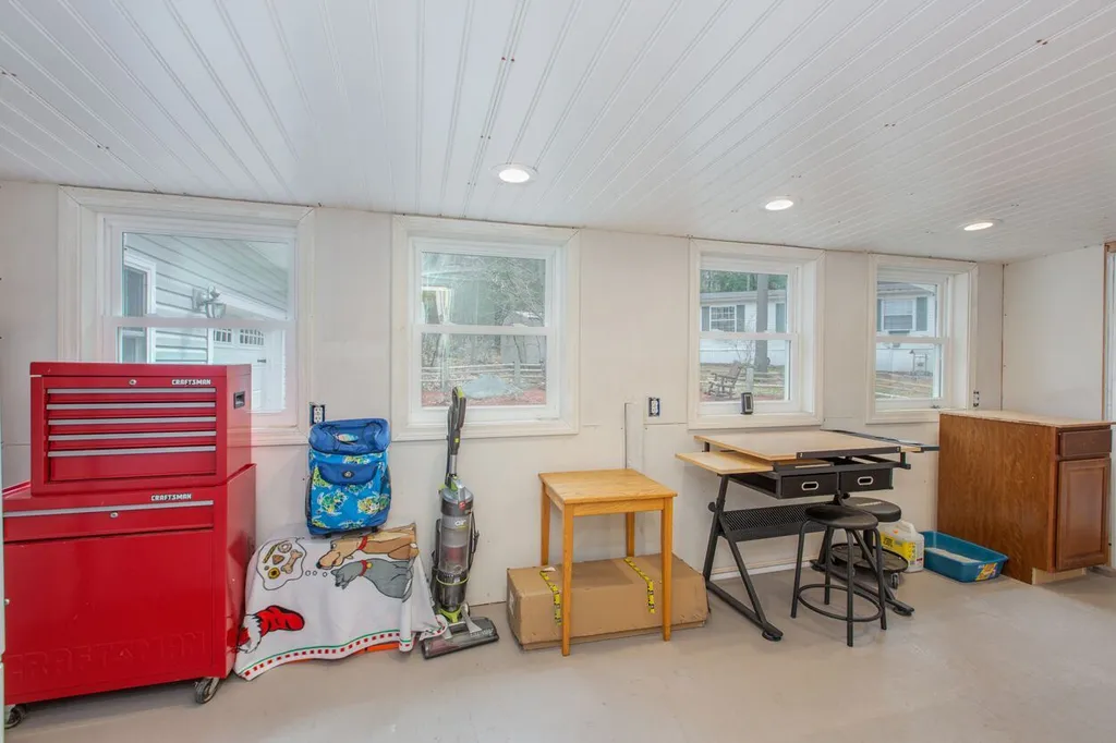 5 Neil Drive Allenstown NH 03275