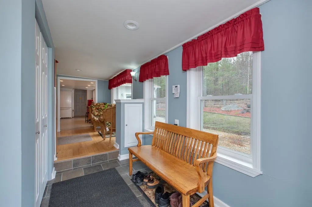 5 Neil Drive Allenstown NH 03275
