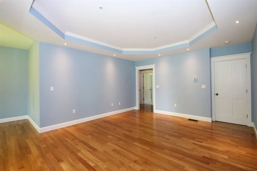 68 Edgewater Drive Barrington NH 03825