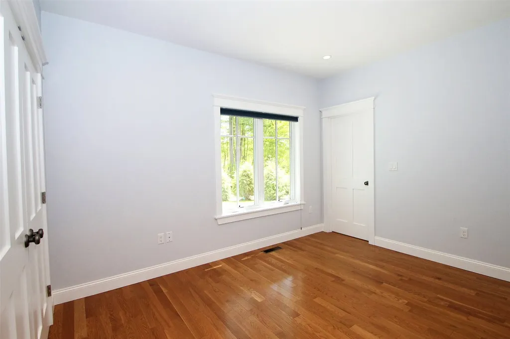 68 Edgewater Drive Barrington NH 03825