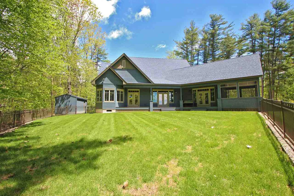 68 Edgewater Drive Barrington NH 03825