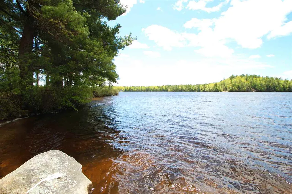68 Edgewater Drive Barrington NH 03825