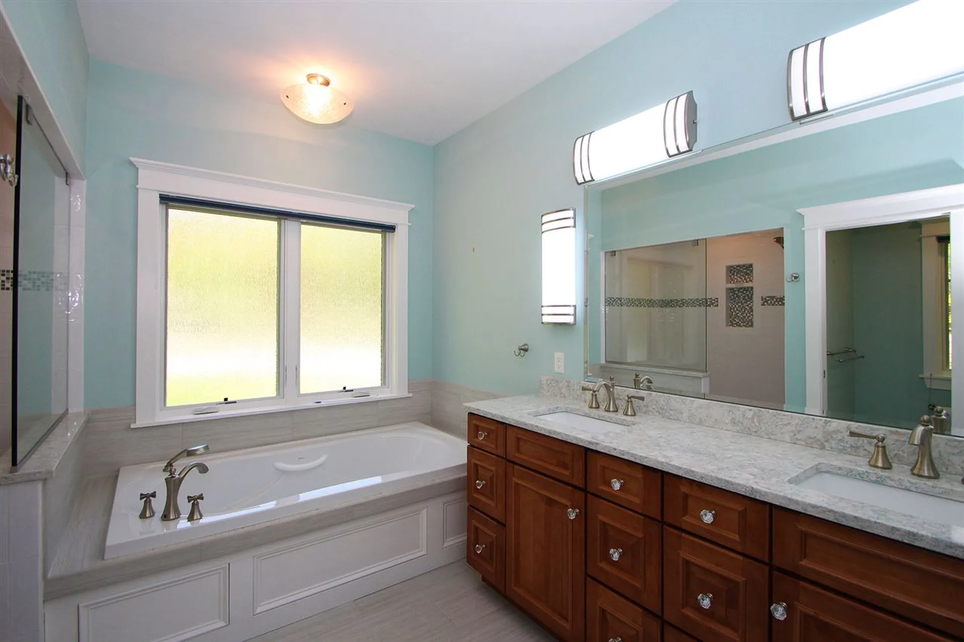 68 Edgewater Drive Barrington NH 03825