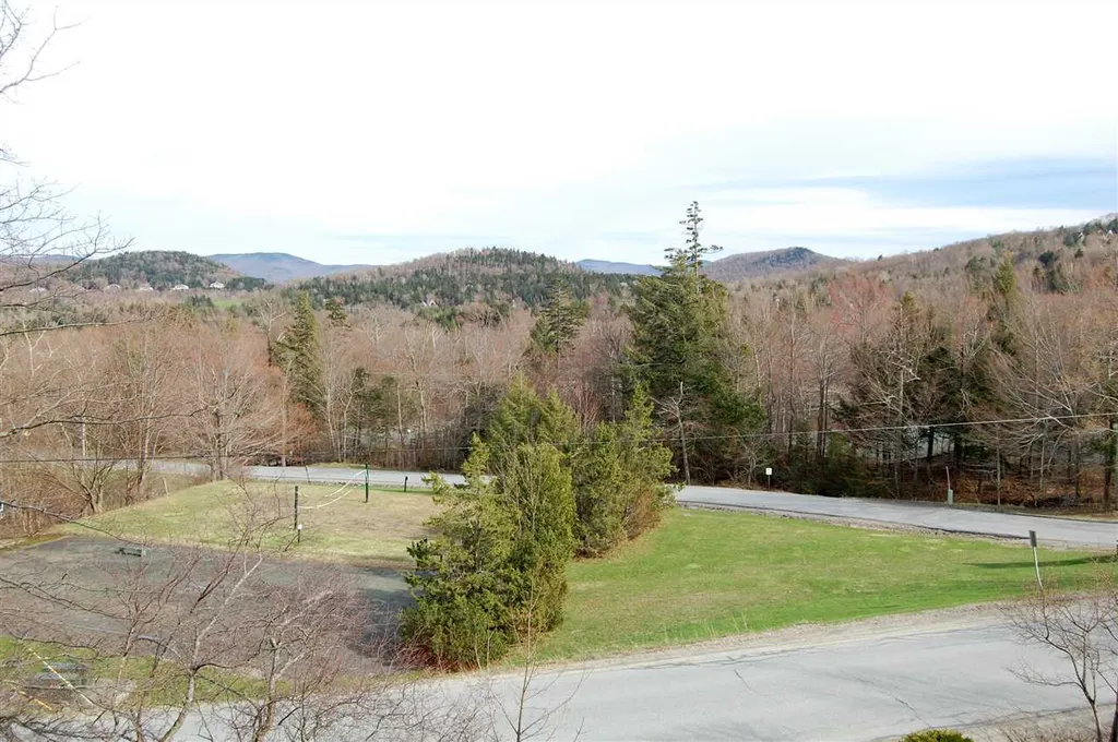 401 Village Gate Warren VT 05674