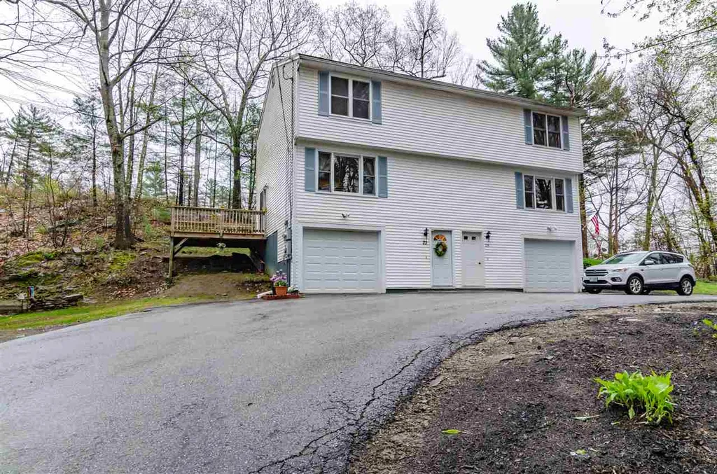 23a Robinson Road Hudson NH 03051
