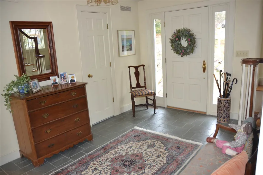 23 Greenleaf Drive Wolfeboro NH 03894
