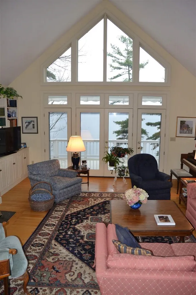 23 Greenleaf Drive Wolfeboro NH 03894