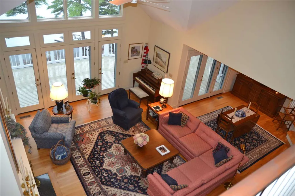 23 Greenleaf Drive Wolfeboro NH 03894