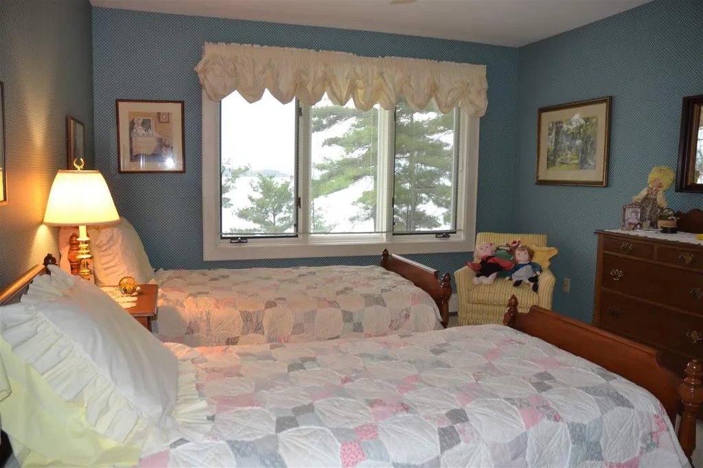 23 Greenleaf Drive Wolfeboro NH 03894