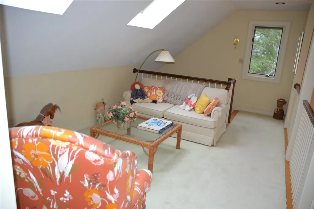 23 Greenleaf Drive Wolfeboro NH 03894