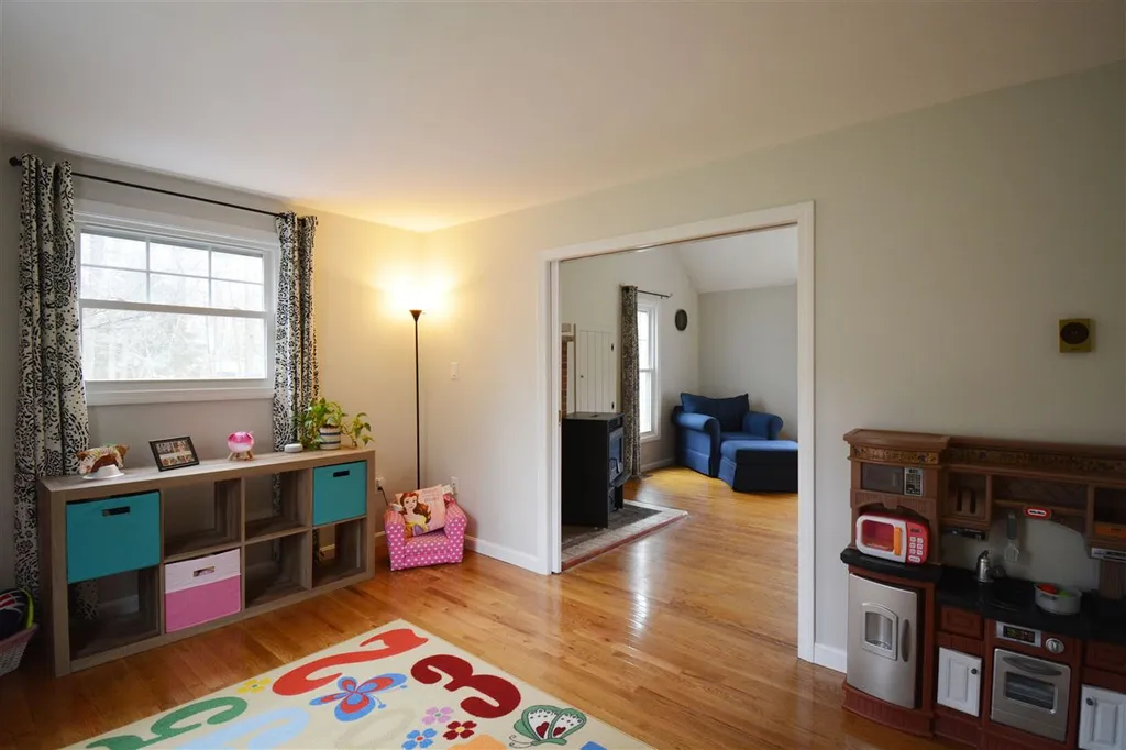25 Great Hill Drive Newmarket NH 03857