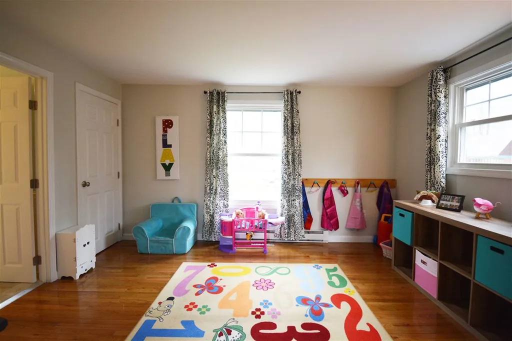 25 Great Hill Drive Newmarket NH 03857