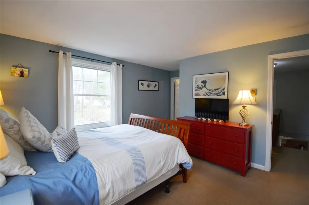 25 Great Hill Drive Newmarket NH 03857