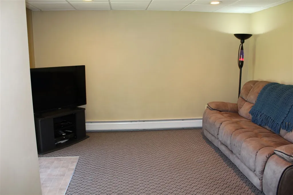 38 Starboard Way Laconia NH 03246