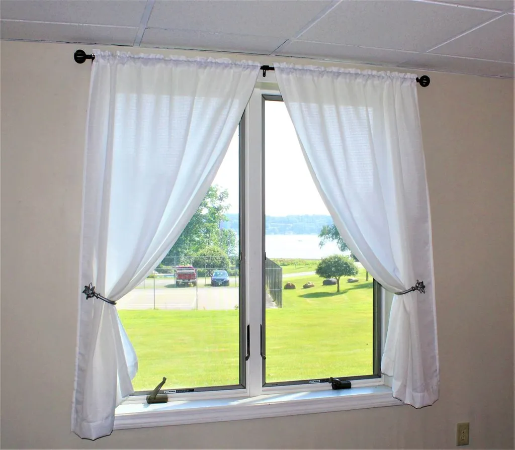 38 Starboard Way Laconia NH 03246
