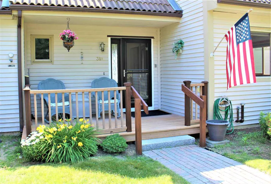 38 Starboard Way Laconia NH 03246