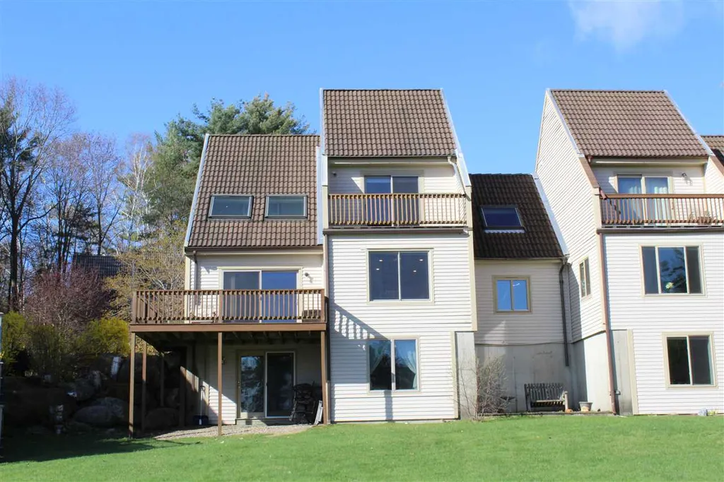 38 Starboard Way Laconia NH 03246