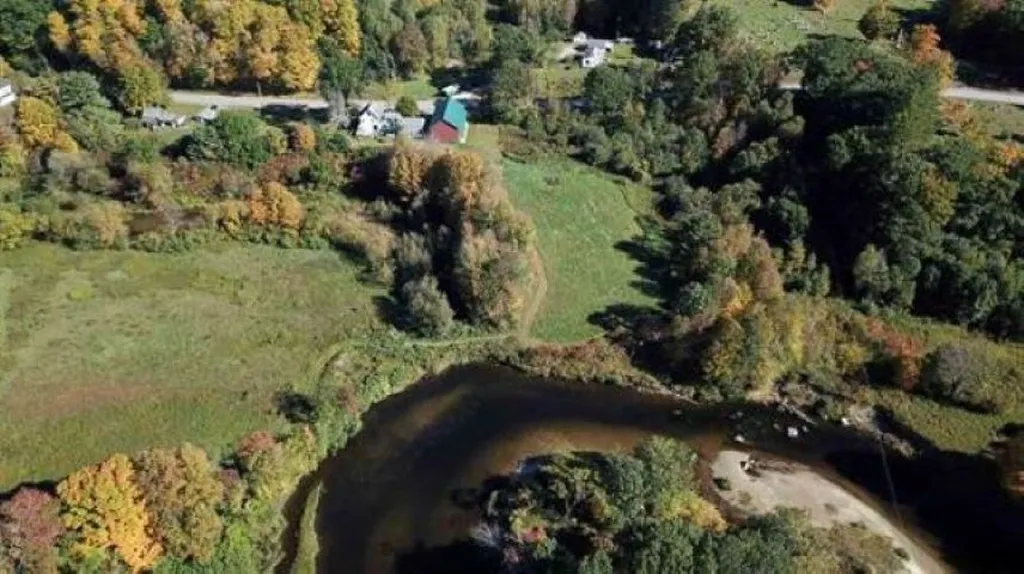 220 Quincy Road Rumney NH 03266
