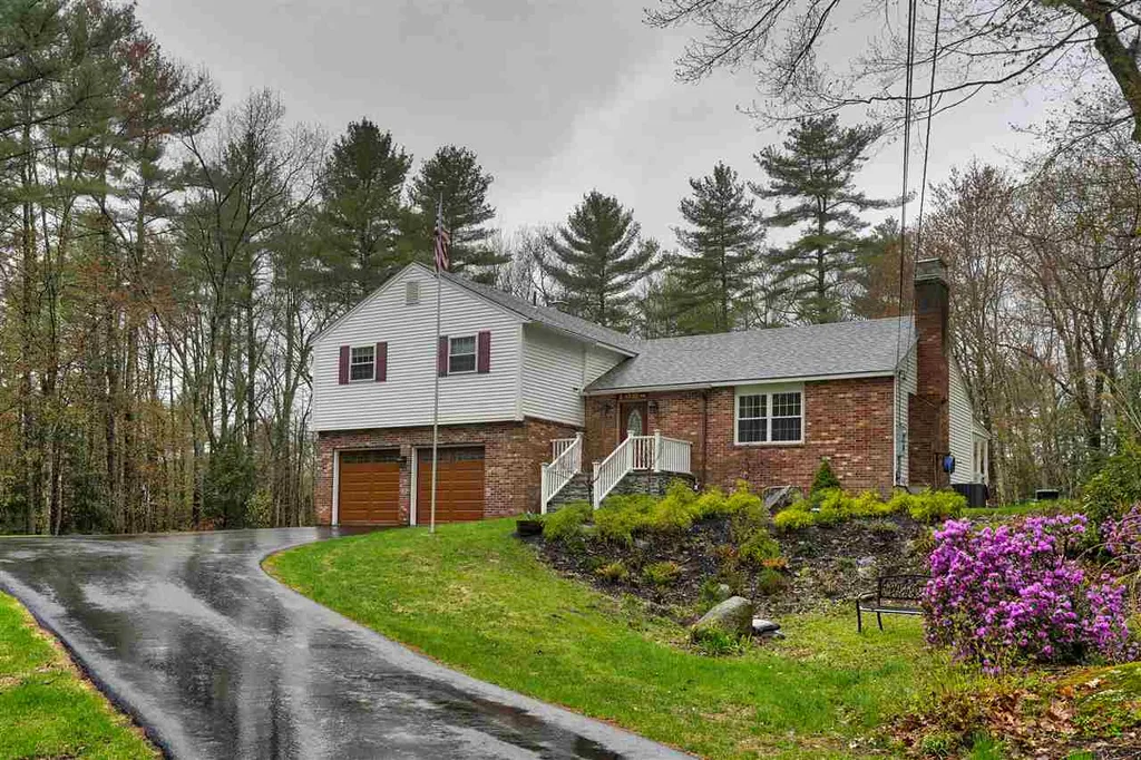 6 Beaver Lane Bedford NH 03110