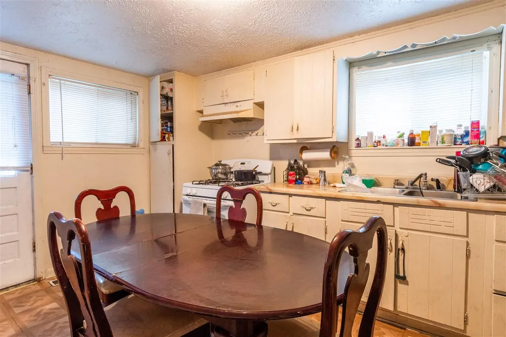 29-31 Vine Street Nashua NH 03060