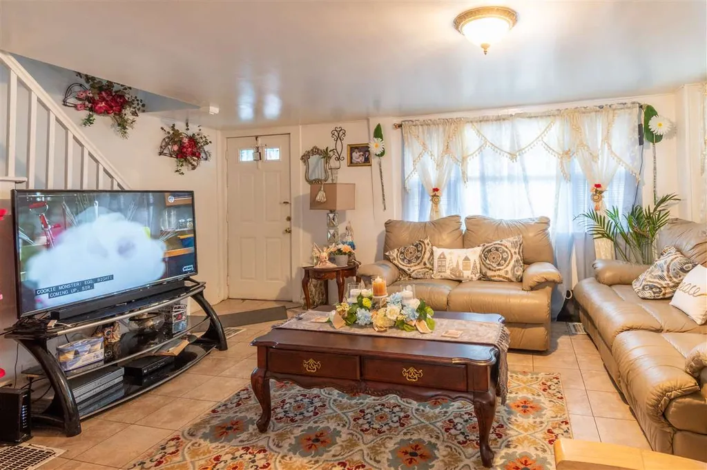 29-31 Vine Street Nashua NH 03060