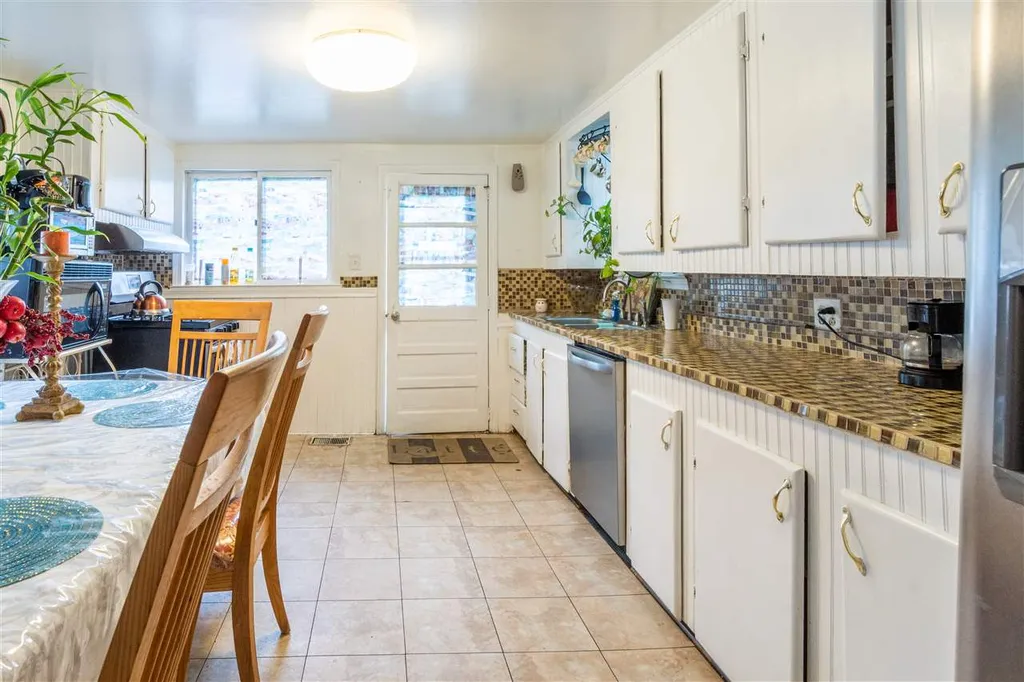 29-31 Vine Street Nashua NH 03060