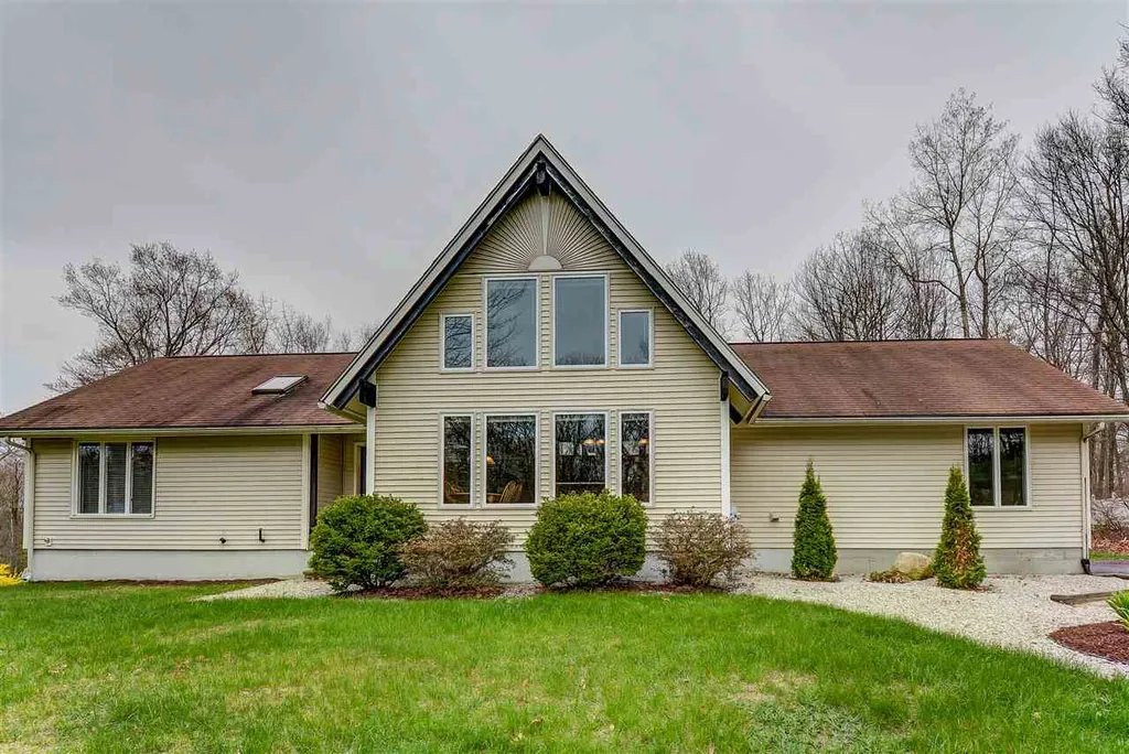 40 Prescott Heights Road Hooksett NH 03106