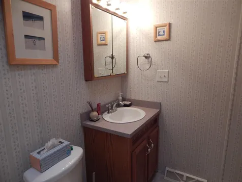 20 Marilyn Drive Allenstown NH 03275