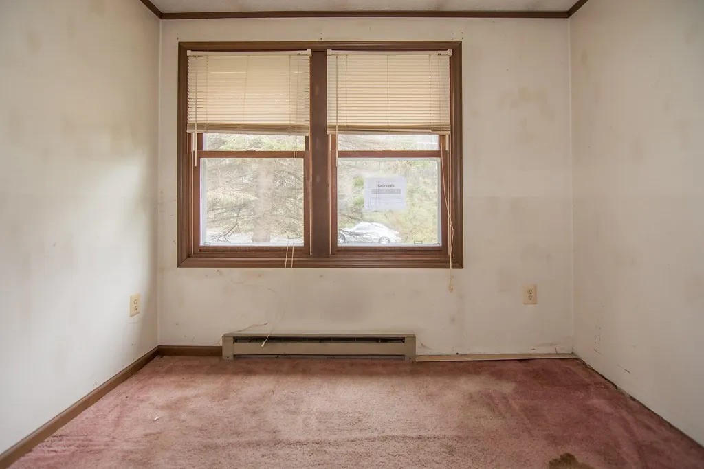 30R Gowing Road Hudson NH 03051