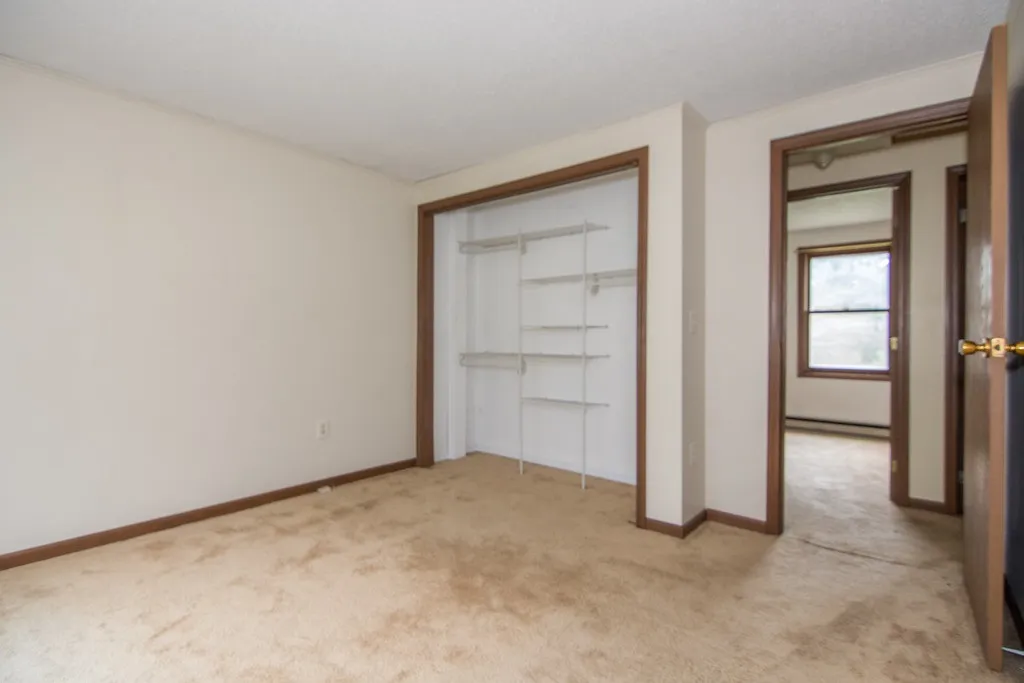 30R Gowing Road Hudson NH 03051