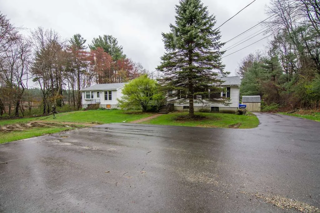 30R Gowing Road Hudson NH 03051