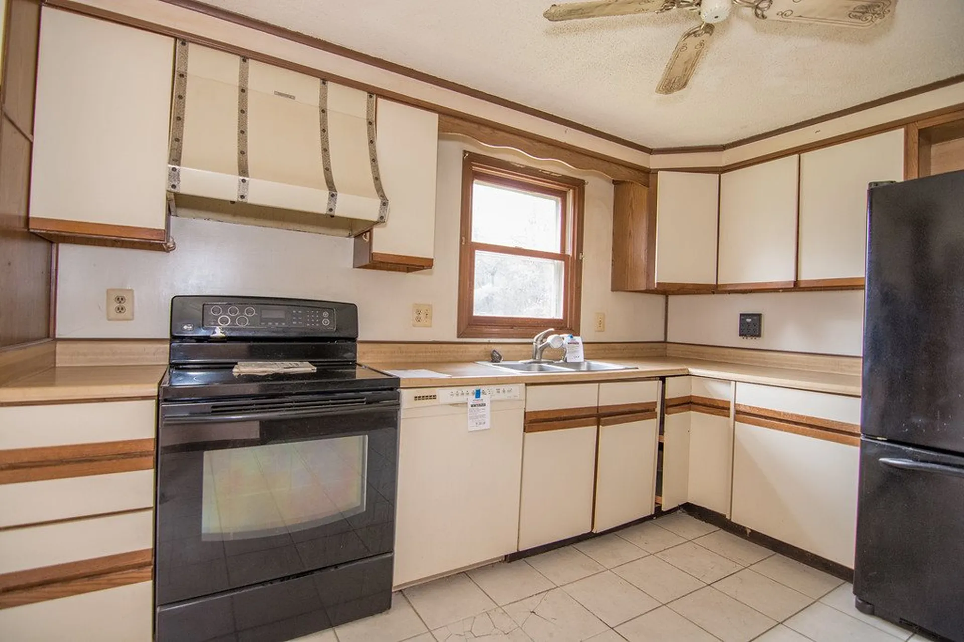 30R Gowing Road Hudson NH 03051