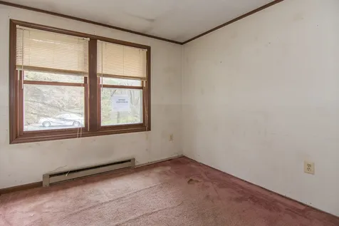 30R Gowing Road Hudson NH 03051