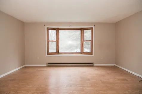 30R Gowing Road Hudson NH 03051