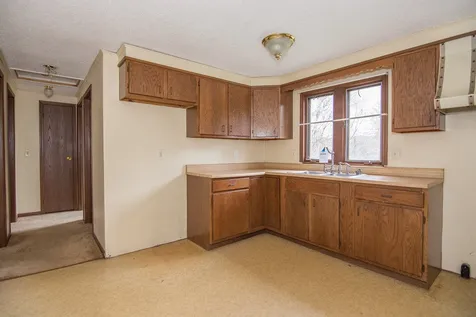 30R Gowing Road Hudson NH 03051