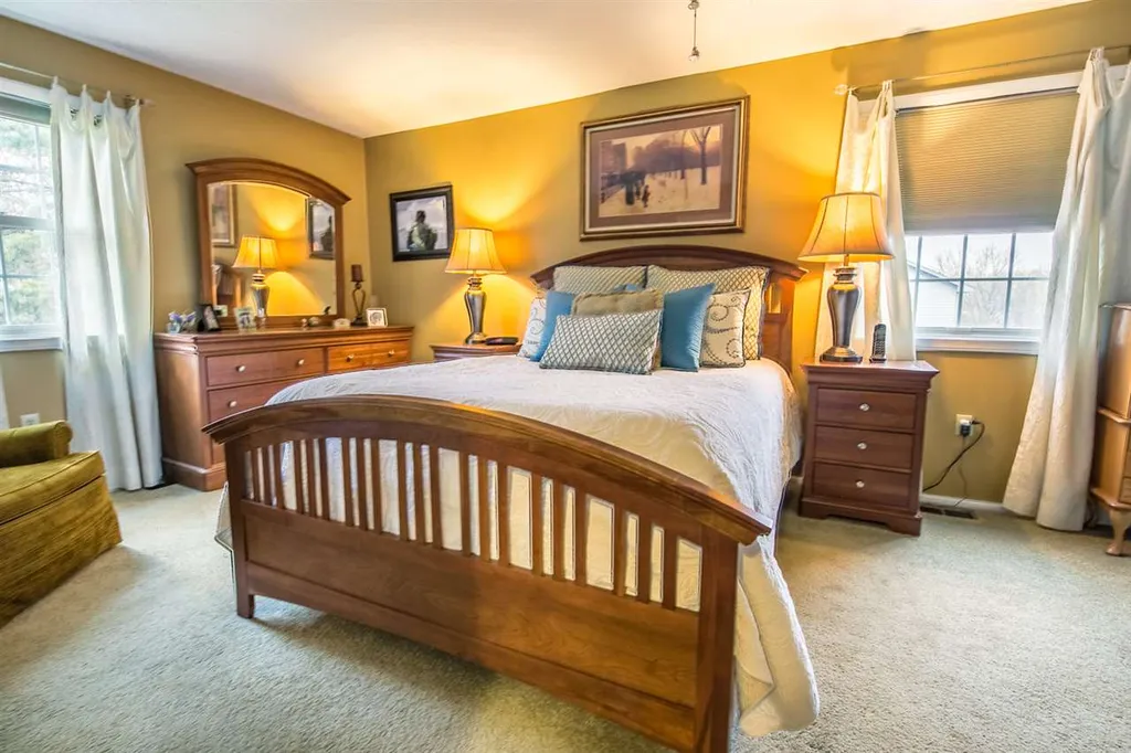 27 Bobolink Circle Essex VT 05452