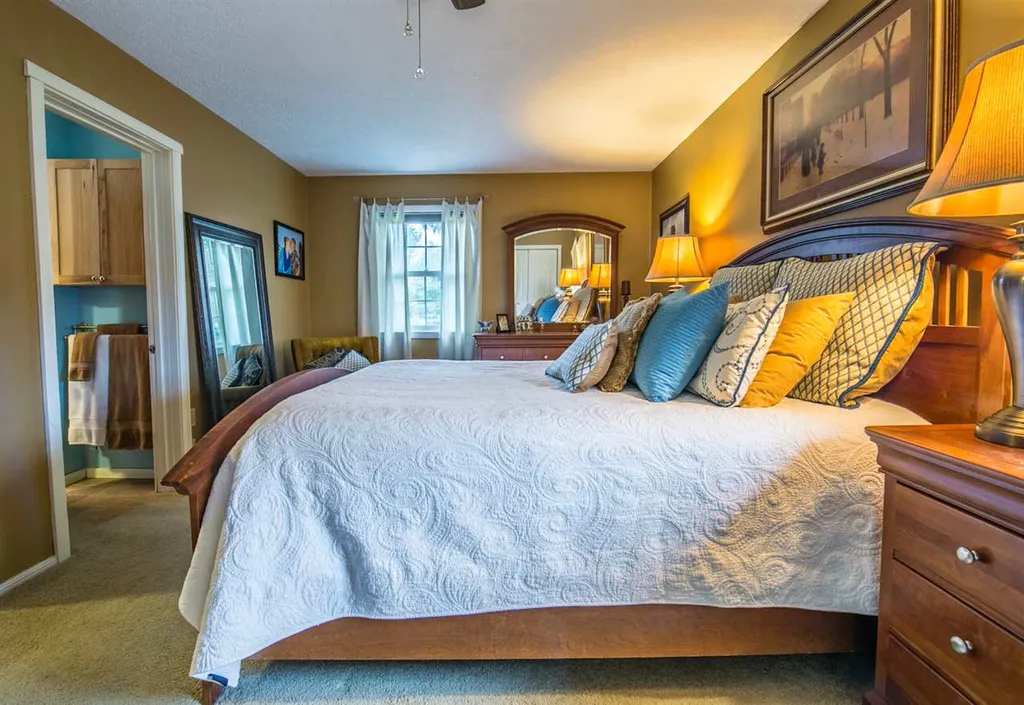 27 Bobolink Circle Essex VT 05452